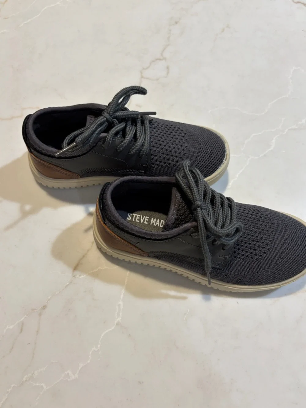 Steve Madden Lace-Up Sneakers Casual Black Tan Toddler Shoes Size 10